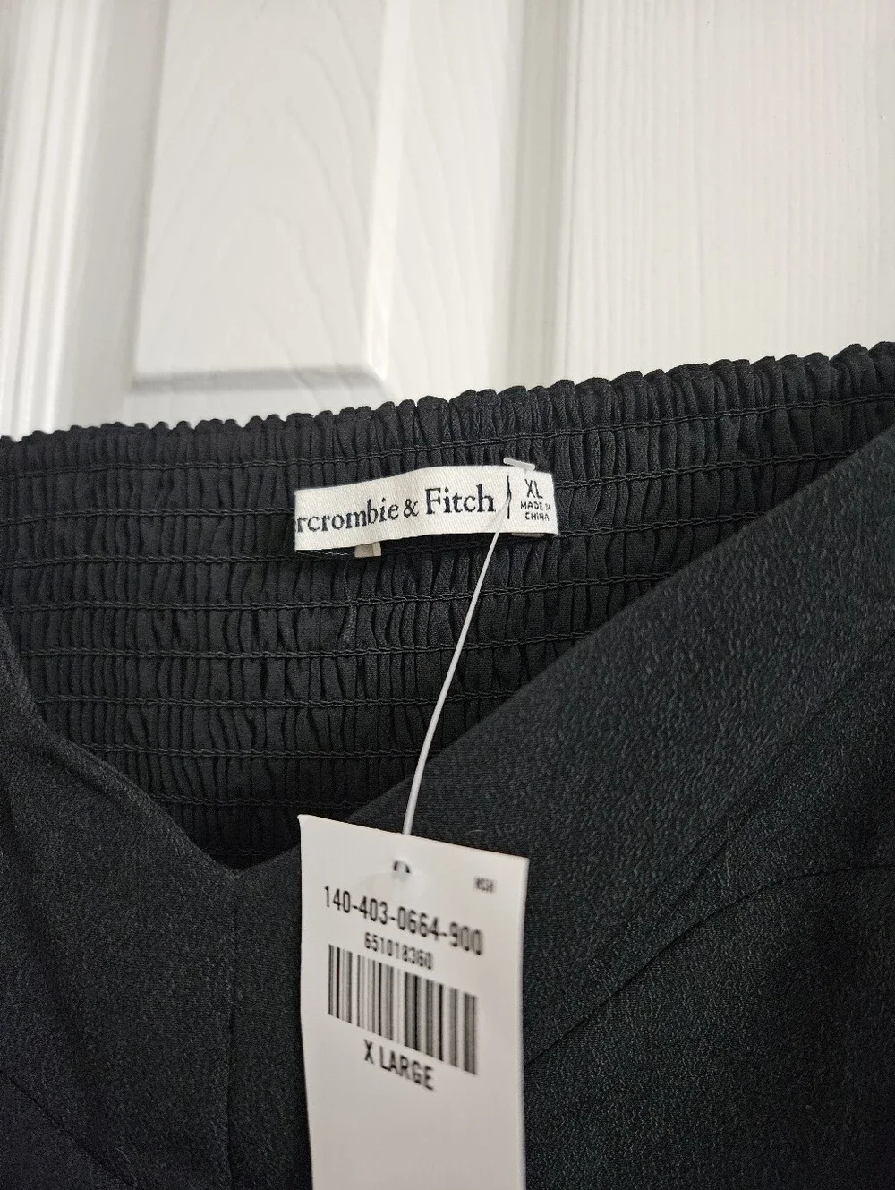 Abercrombie Puff Sleeve Sweetheart Neckline Top